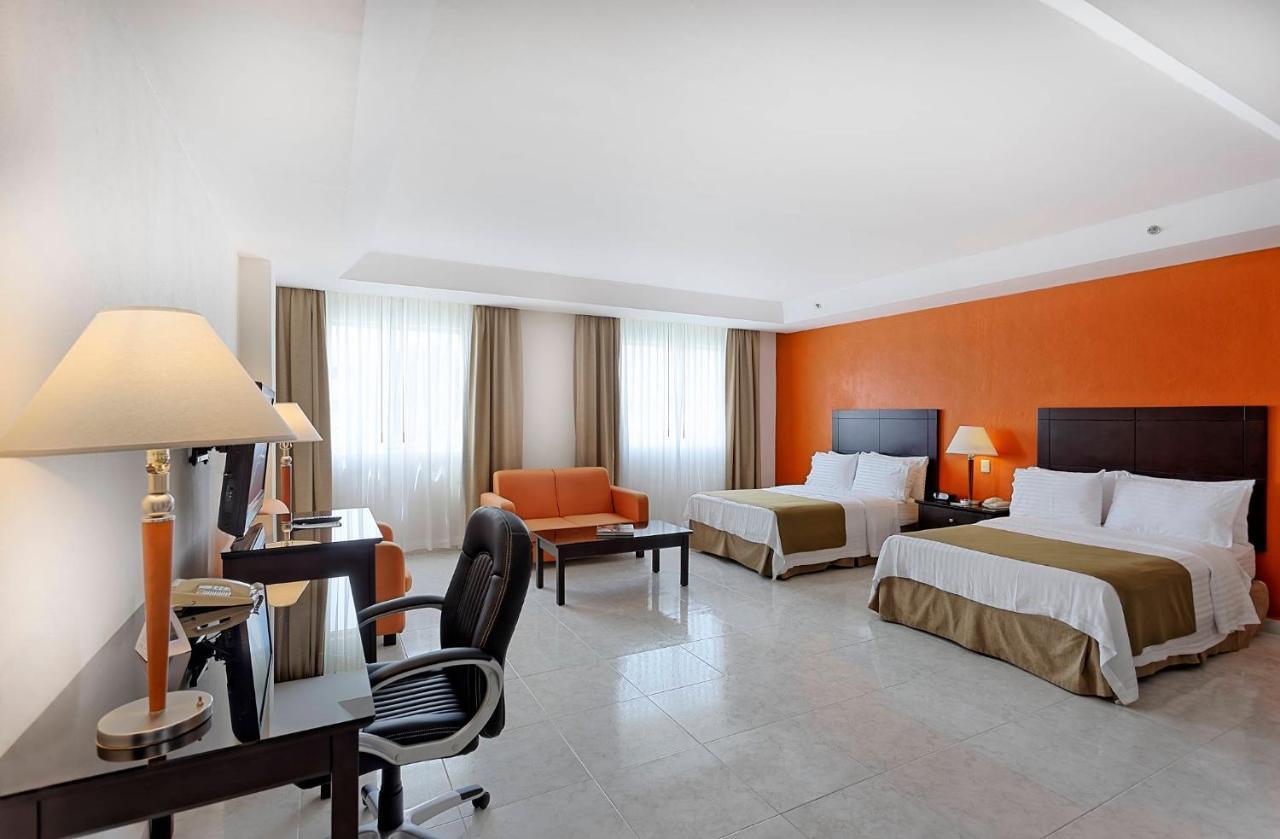 Holiday Inn Campeche By Ihg Exterior photo