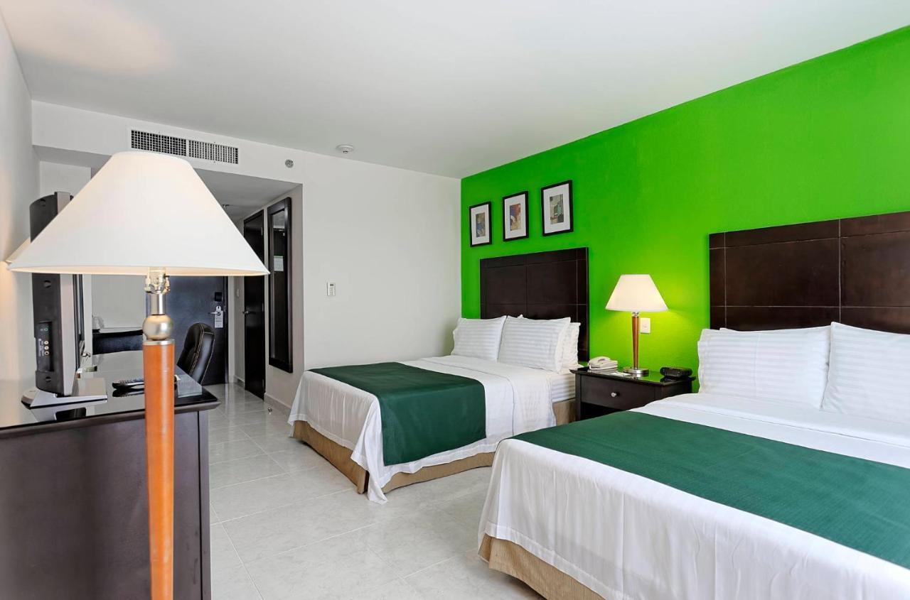Holiday Inn Campeche By Ihg Exterior photo