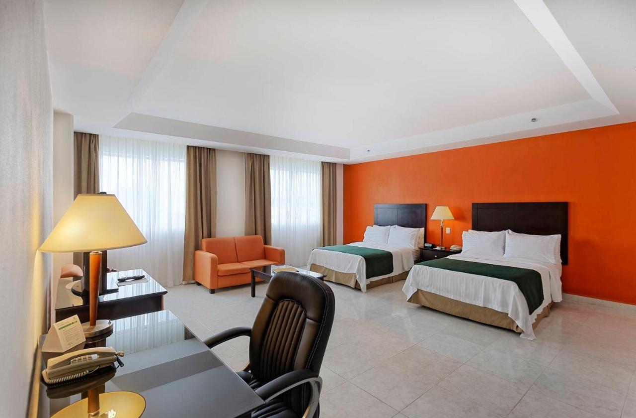 Holiday Inn Campeche By Ihg Exterior photo